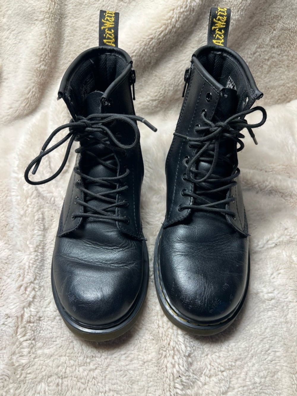 Dr Marten Boots womens size 5 - Picture 2 of 7